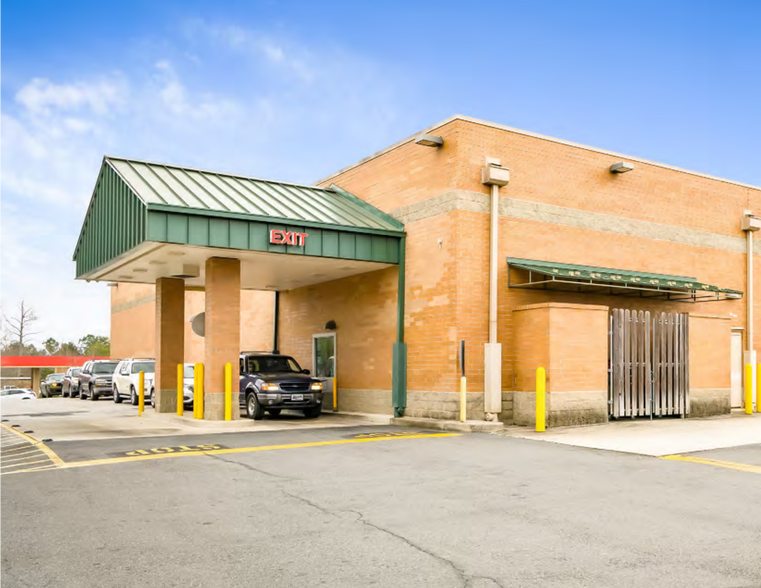 More Photos Of 997 E Liberty St, York Drugstore For Sale