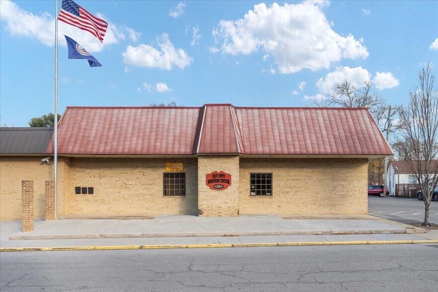 More Photos Of 11 Water St, Front Royal Loft Creative Space For Lease