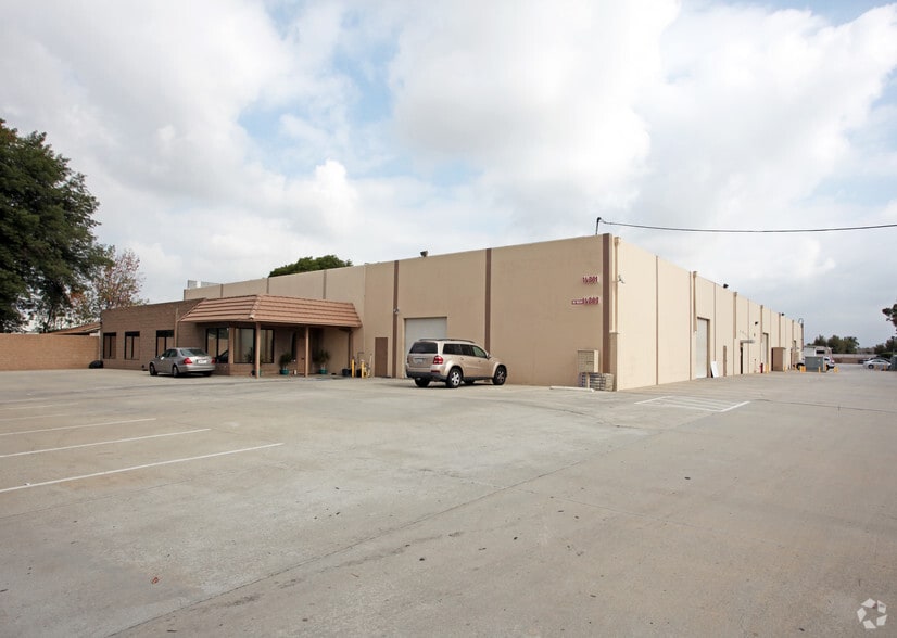 Primary Photo Of 14261 Proctor Ave, City Of Industry Warehouse For Lease