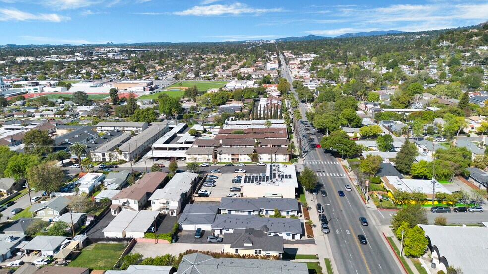 More Photos Of 620 W Foothill Blvd, Monrovia Office For Sale