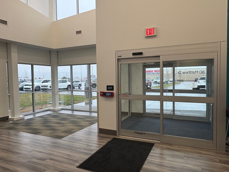 More Photos Of 80 Matthew Dr, Uniontown Medical For Lease