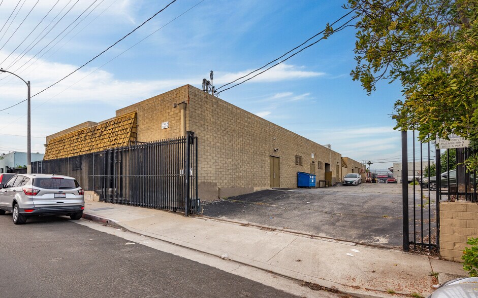 More Photos Of 1511 259th St, Harbor City Warehouse For Sale