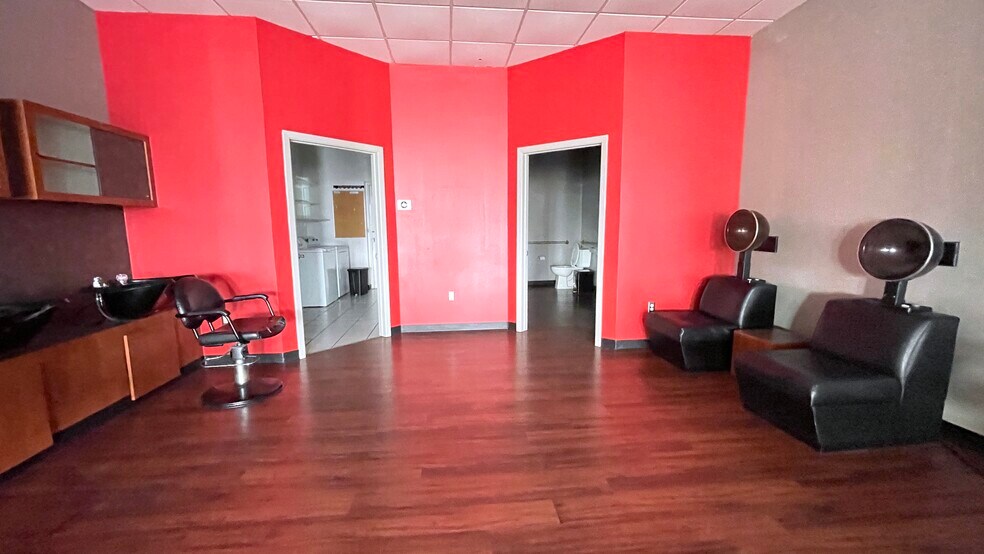 More Photos Of 6340 N Eldridge Pky, Houston Unknown For Lease