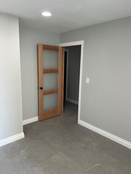 More Photos Of 1913 E 17th St, Santa Ana Office For Sale