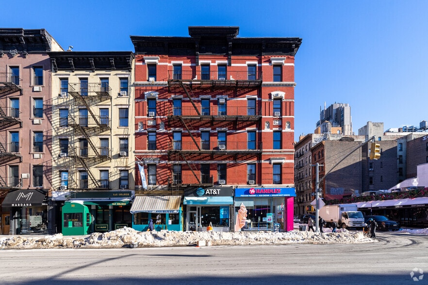 More Photos Of 180 8th Ave, New York Apartments For Lease