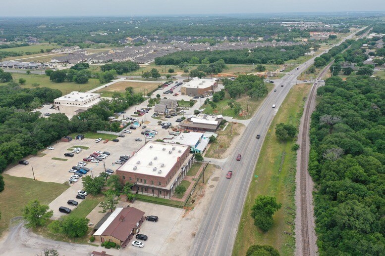 More Photos Of 421 S Highway 377, Argyle Restaurant For Sale