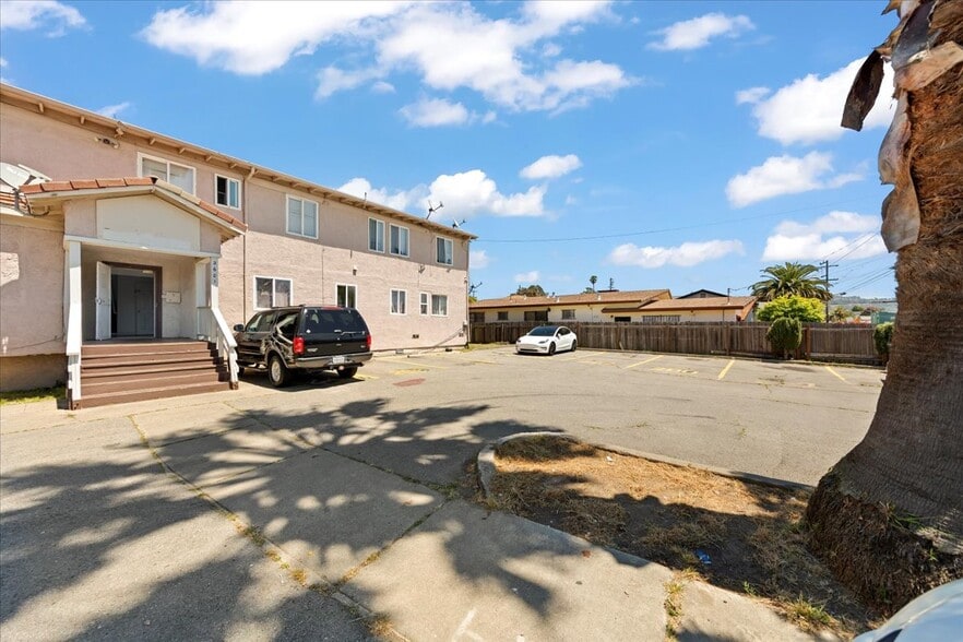 More Photos Of 2520 Ohio Ave, Richmond Apartments For Sale