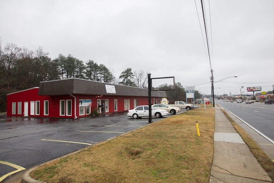 Primary Photo Of 3781 Lawrenceville Hwy, Tucker General Retail For Sale
