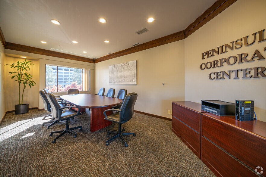 More Photos Of 805 Veterans Blvd, Redwood City Office For Lease