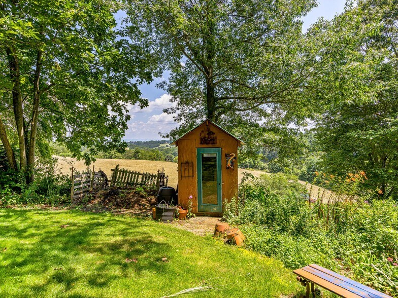 More Photos Of 703 Crestview Dr, Leicester Land For Sale