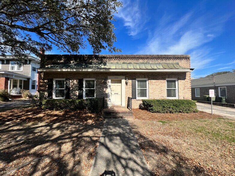 More Photos Of 606 Front St, Georgetown Office For Lease