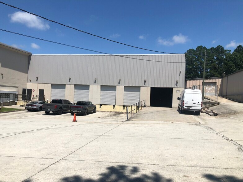 More Photos Of 1870 Buford Hwy, Duluth Flex For Sale