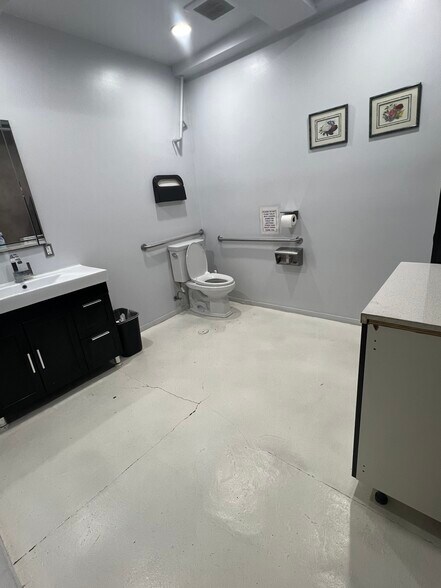 More Photos Of 6334-6340 Wilshire Blvd, Los Angeles Loft Creative Space For Lease