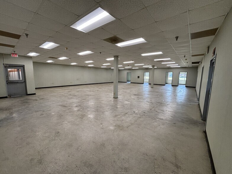 More Photos Of 504 N Ashe Ave, Dunn Warehouse For Lease