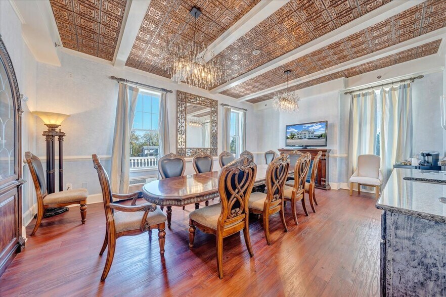 More Photos Of 812 E Main St, Bedford Lodge Meeting Hall For Sale