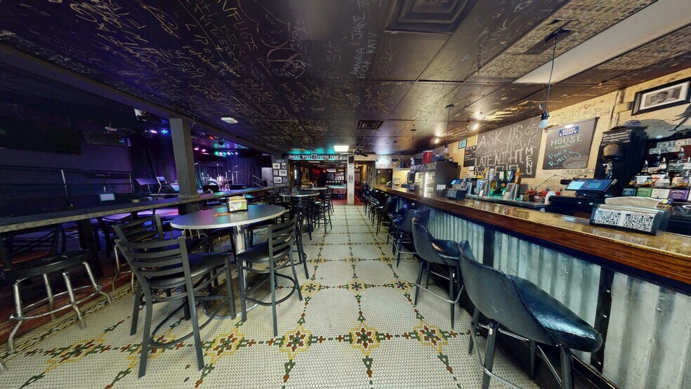 More Photos Of 116 N Park Ave, Sanford Office For Sale