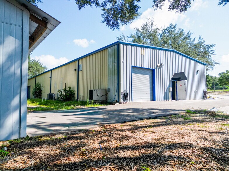 More Photos Of 112 N Mulrennan Rd, Valrico Warehouse For Sale