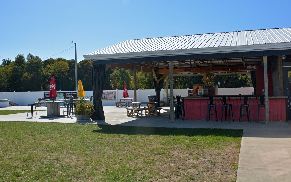 More Photos Of 555 Ohio st, Kendallville Land For Sale