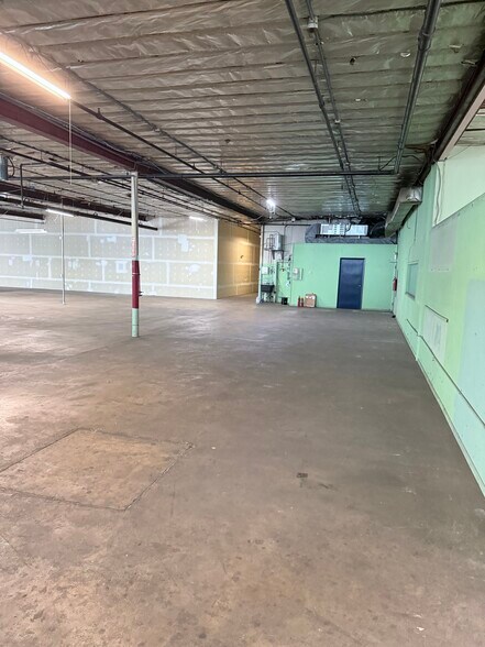 More Photos Of 616 Nolan Ave, Morrisville Warehouse For Lease