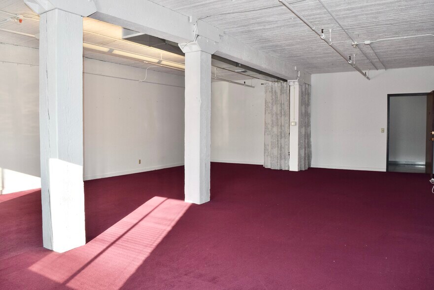 More Photos Of 1801 NW Upshur St, Portland Loft Creative Space For Lease