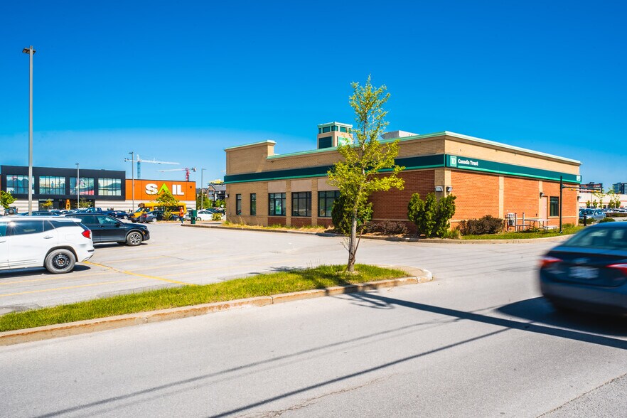 More Photos Of 570 Mont Pionniers, Terrebonne Unknown For Lease