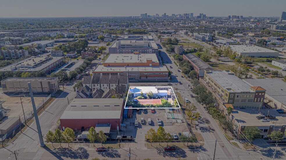 More Photos Of 2401 Polk St, Houston Land For Sale