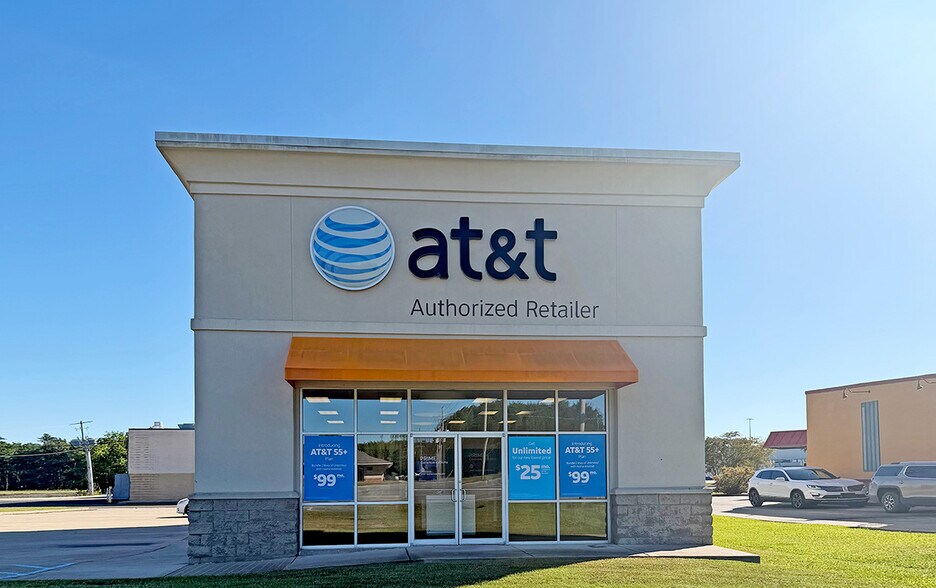 Primary Photo Of 914 Unity Rd, Crossett General Retail For Sale