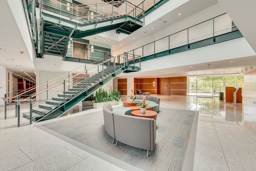 More Photos Of 100 E Royal Ln, Irving Office For Lease