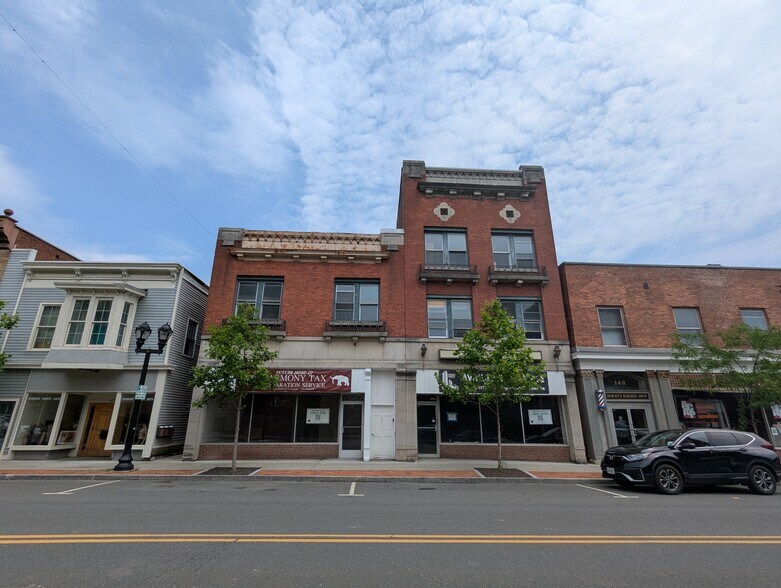 More Photos Of 139 Remsen St, Cohoes Storefront Retail Residential For Lease
