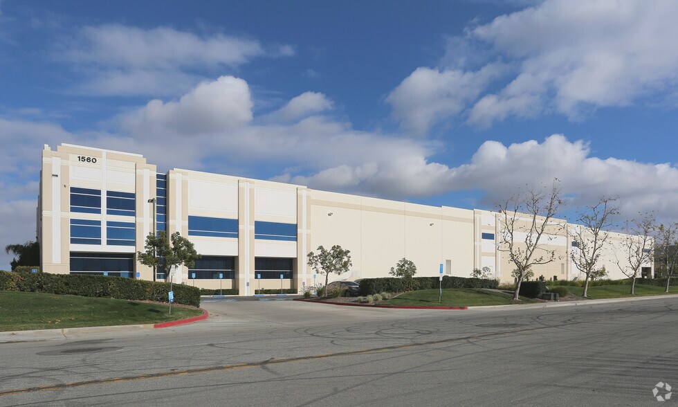 Primary Photo Of 1560 Sierra Ridge Dr, Riverside Distribution For Lease
