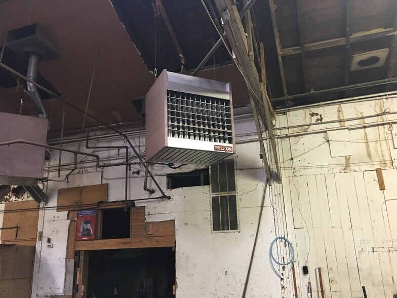 More Photos Of 539 Champion Rd, Jeffersonville Warehouse For Lease