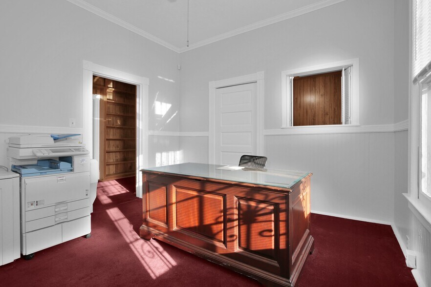 More Photos Of 115 S Cool Spring St, Fayetteville Office For Lease