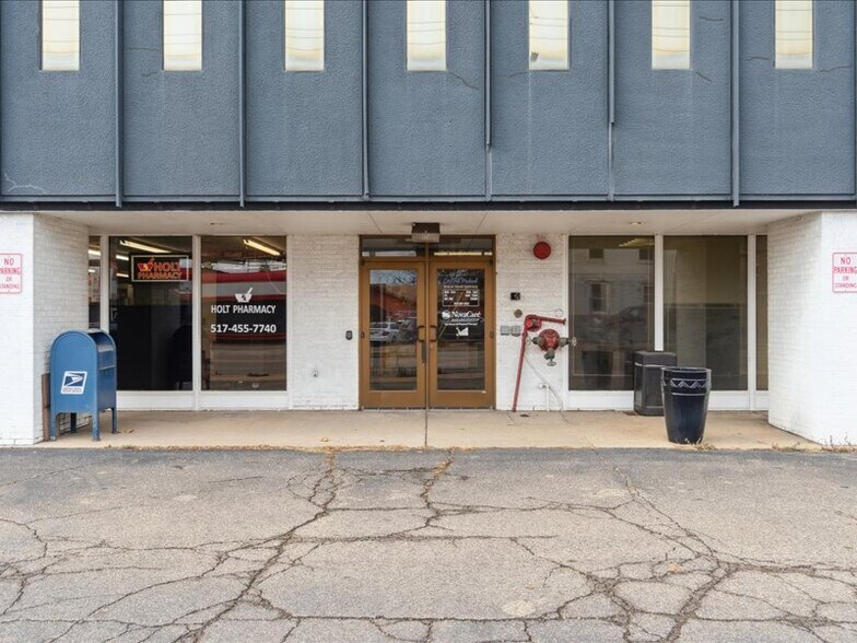 More Photos Of 1100 W Saginaw St, Lansing Medical For Sale