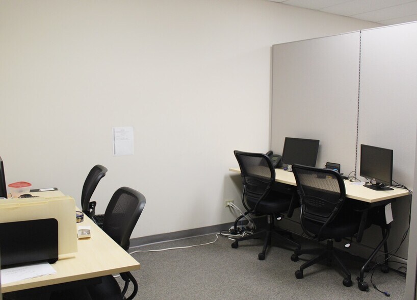 More Photos Of 6252 N Lincoln Ave, Chicago Office For Lease