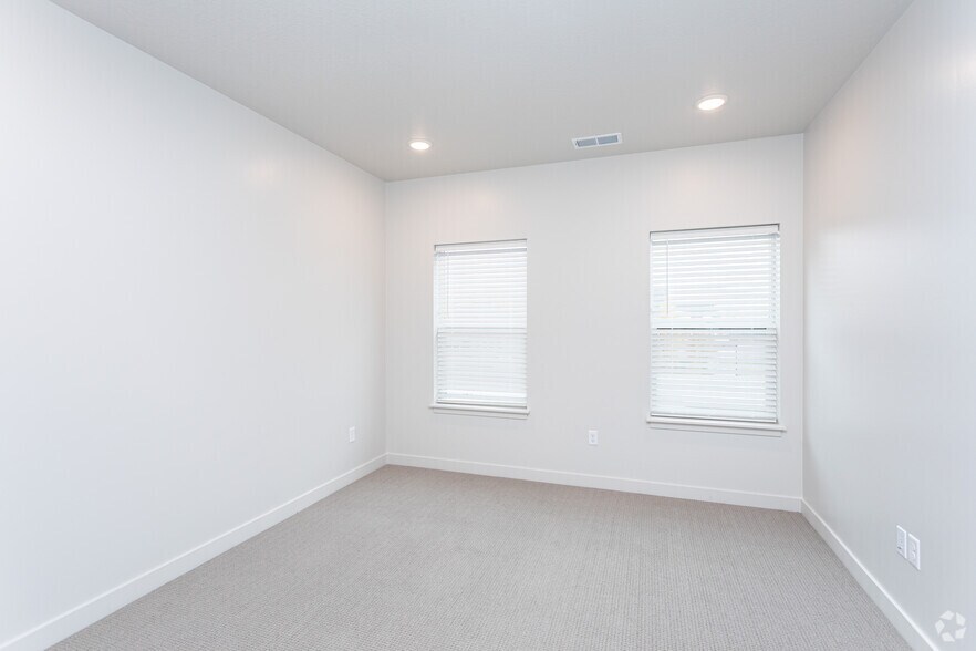 More Photos Of 1054 Main St, Lehi Apartments For Lease
