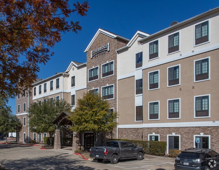 More Photos Of 13087 Research Blvd, Austin Hotel For Sale