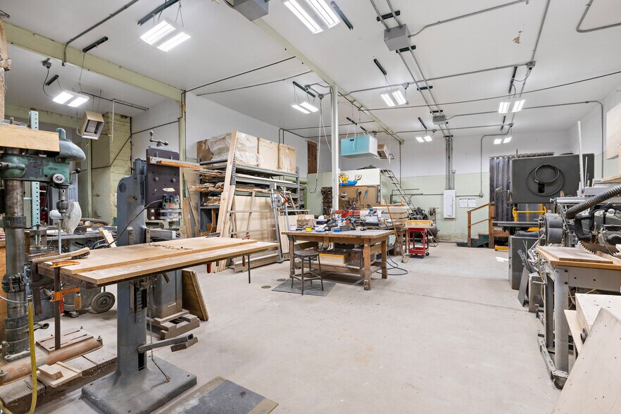 More Photos Of 275 Morristown Rd, Gillette Flex For Sale