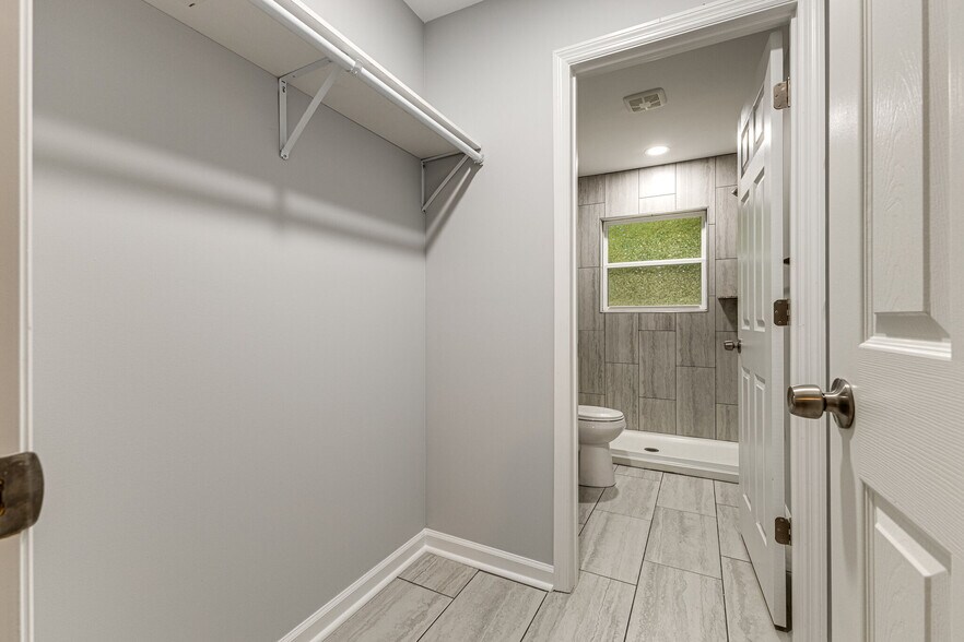 More Photos Of 501 Cedarmont Dr, Antioch Apartments For Sale