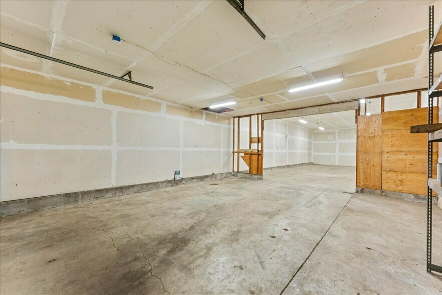 More Photos Of 941 Beaver Creek Rd, Aumsville Industrial For Sale