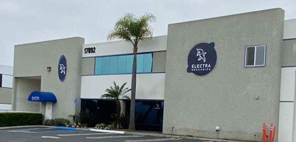 More Photos Of 17892- B Gothard St, Huntington Beach Manufacturing For Lease