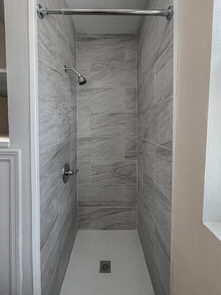 More Photos Of 321 W Ianthe St, Tavares Multifamily For Sale