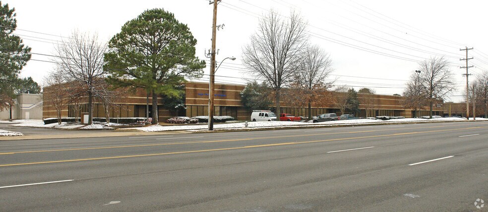More Photos Of 4539 Winchester, Memphis Warehouse For Lease