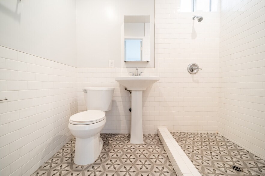 More Photos Of 580 N Holliston Ave, Pasadena Apartments For Sale