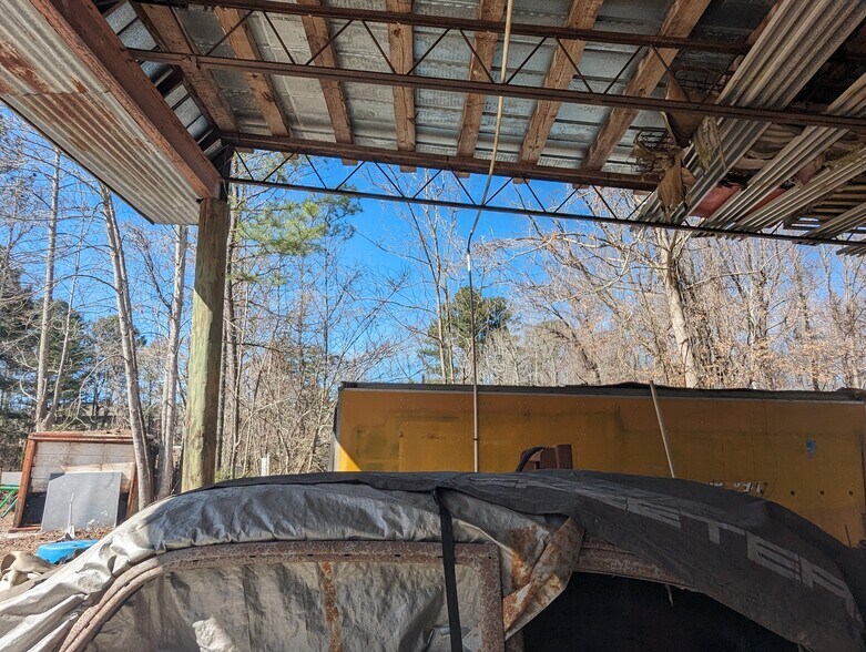 More Photos Of 5549 Cumming NE hwy, Sugar Hill Auto Repair For Sale