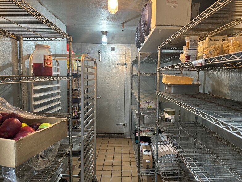 More Photos Of 1405 E Sunset Rd, Las Vegas Restaurant For Lease