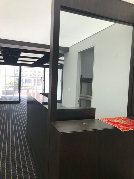 More Photos Of 136-33 37th Ave, Flushing Medical For Sale