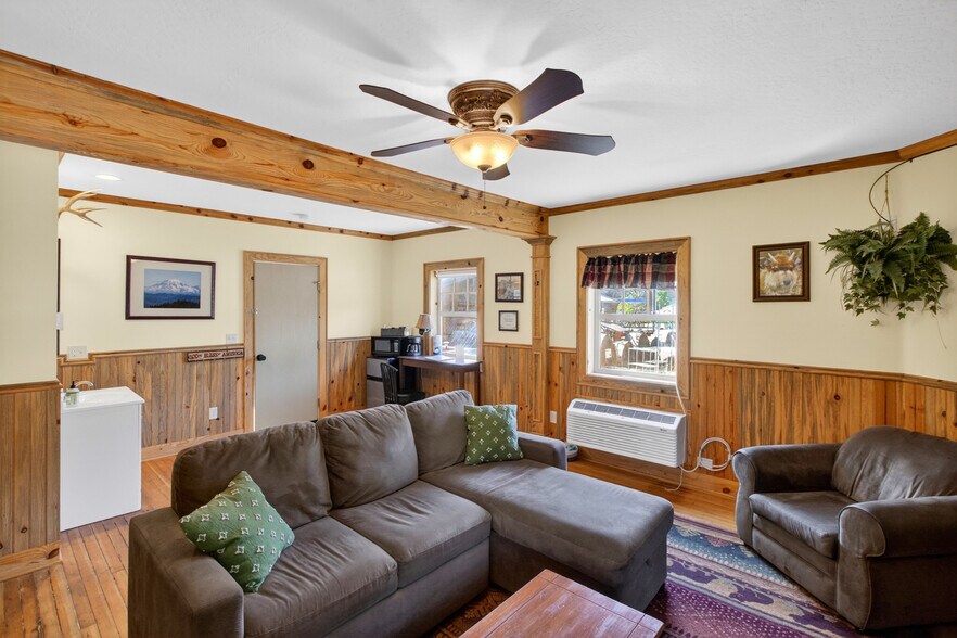 More Photos Of 1258 Highway 141, White Salmon Hospitality For Sale
