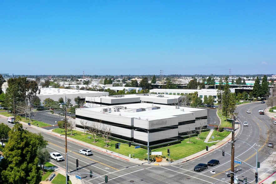 More Photos Of 1600 Sunflower Ave, Costa Mesa Office For Lease