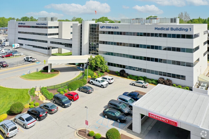 More Photos Of 400 First Capitol Dr, Saint Charles Medical For Lease