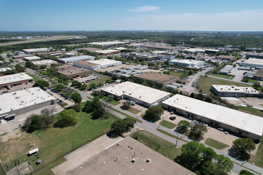 Primary Photo Of 4240 Bronze Way, Dallas Distribution For Sale